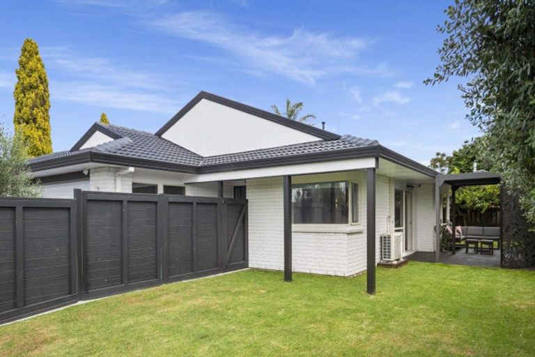 Photo of property in 10 Monterey Key, Papamoa Beach, Papamoa, 3118