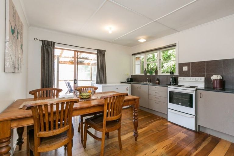 Photo of property in 805 Hastings Street North, Hastings, 4122