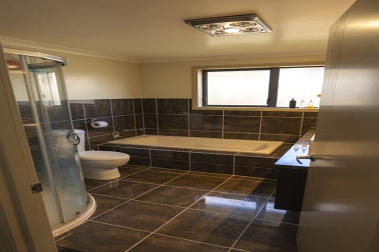 Photo of property in 6 Grandvista Drive, Green Island, Dunedin, 9018