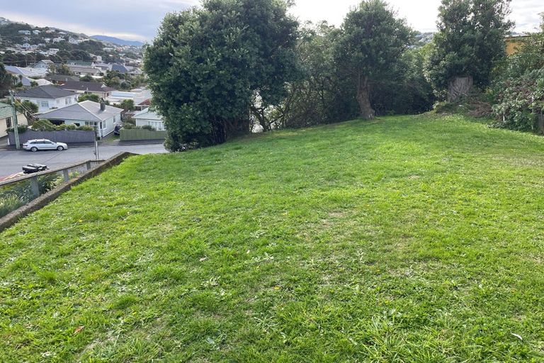 Photo of property in 3 Humber Street, Island Bay, Wellington, 6023