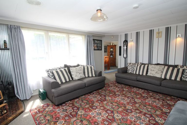 Photo of property in 19 Island View Road, Western Heights, Rotorua, 3015