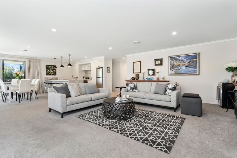 Photo of property in 10 Awhitu Road, Kerikeri, 0230