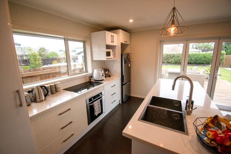 Photo of property in 4 Cromer Place, New Brighton, Christchurch, 8062