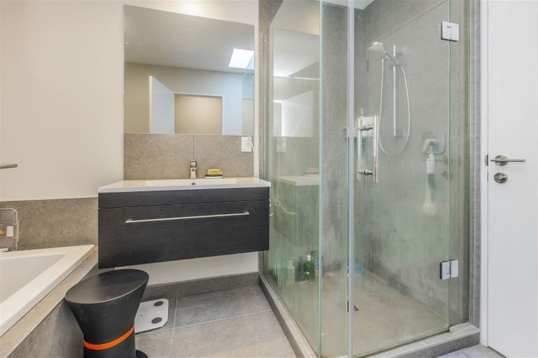 Photo of property in 33 Settlers Avenue, Hobsonville, Auckland, 0618