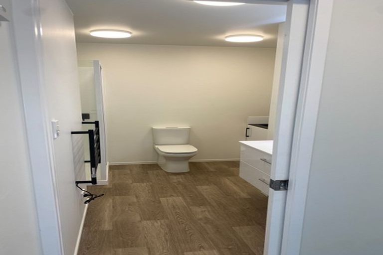 Photo of property in 2/36 Anne Mclean Drive, Bayview, Auckland, 0629