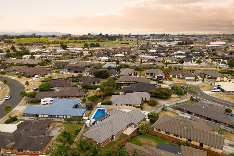 Photo of property in 5 Allgood Place, Rototuna North, Hamilton, 3210