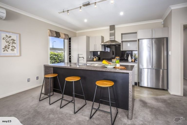 Photo of property in 94 Te Puia Drive, Aotea, Porirua, 5024