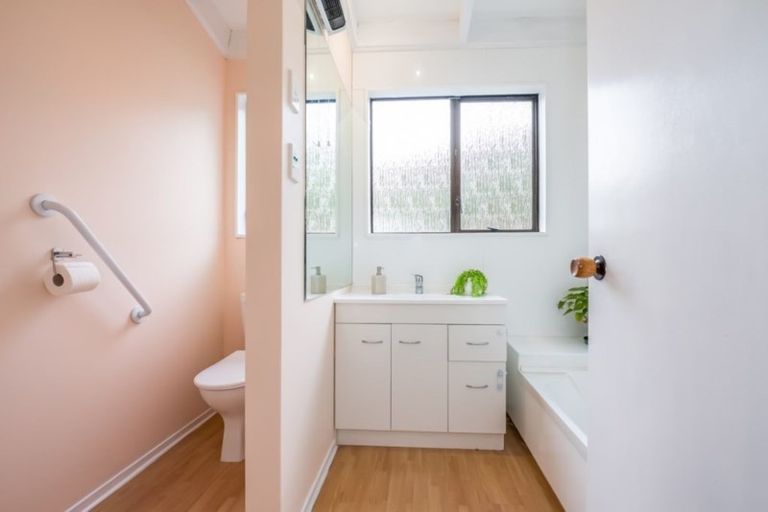 Photo of property in 13 Invercargill Drive, Kelson, Lower Hutt, 5010