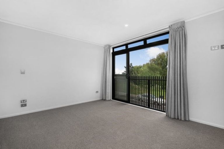 Photo of property in 6a Nohoanga Road, Karaka, Papakura, 2113