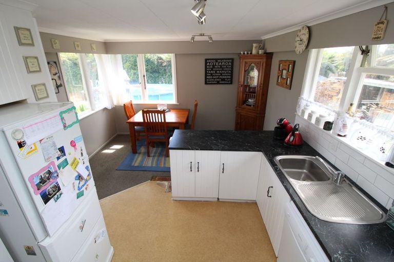 Photo of property in 19 Island View Road, Western Heights, Rotorua, 3015