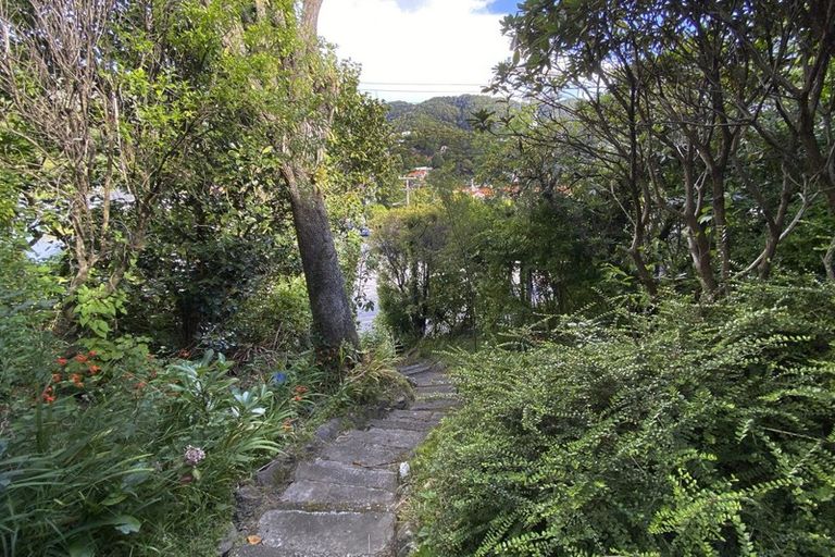 Photo of property in 23 Ferry Road, Days Bay, Lower Hutt, 5013