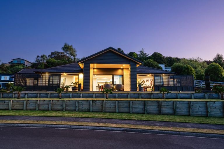 Photo of property in 7 Pike Place, Ferndale, New Plymouth, 4310