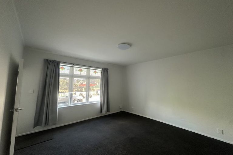 Photo of property in 1/24 Austin Street, Mount Victoria, Wellington, 6011