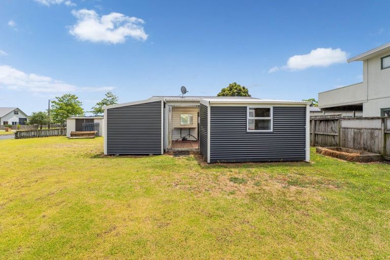 Photo of property in 4 Endeavour Close, Whitianga, 3510