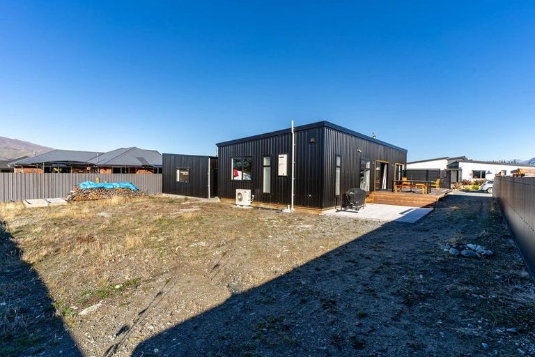 Photo of property in 5 Unwin Place, Twizel, 7901