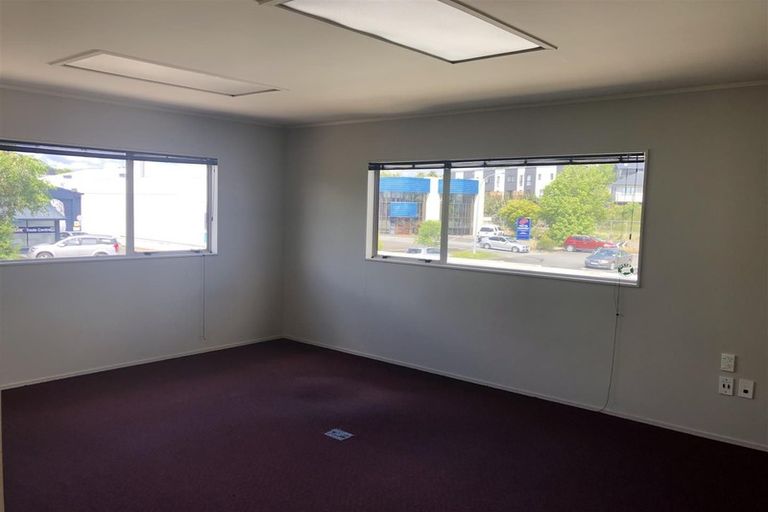 Photo of property in 20b Devon Road, Bucklands Beach, Auckland, 2012