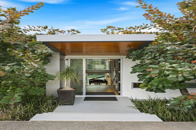 Photo of property in 160 Schnapper Rock Road, Schnapper Rock, Auckland, 0632