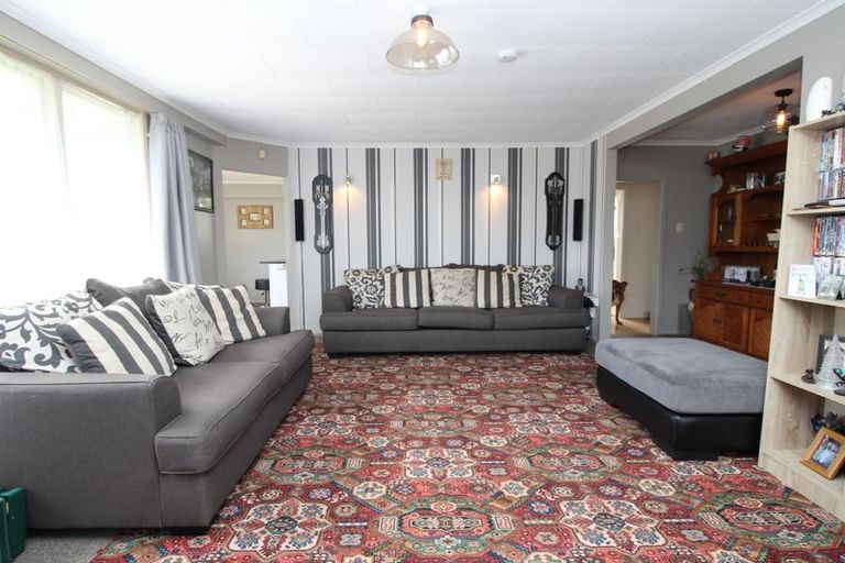 Photo of property in 19 Island View Road, Western Heights, Rotorua, 3015