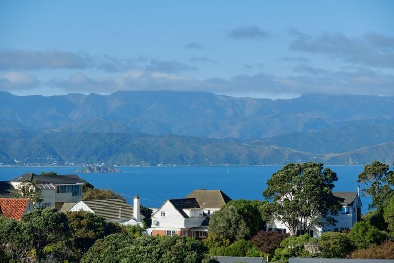 Photo of property in 30 Mandalay Terrace, Khandallah, Wellington, 6035