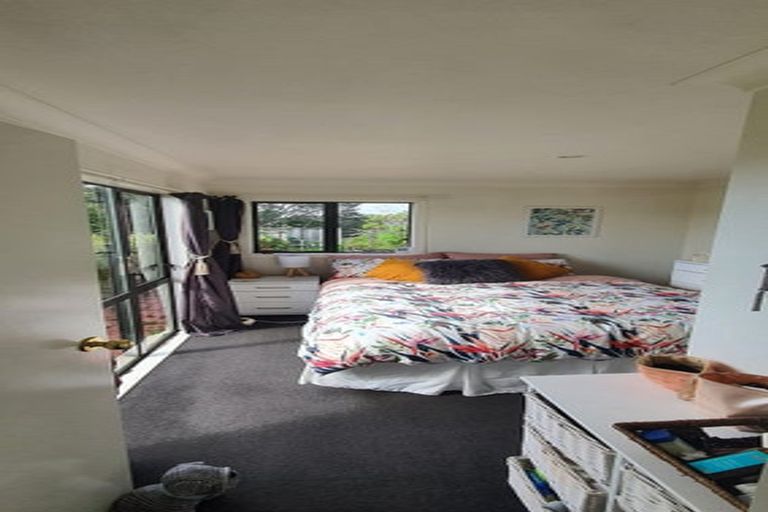 Photo of property in 14 Birkhall Grove, Strathmore Park, Wellington, 6022