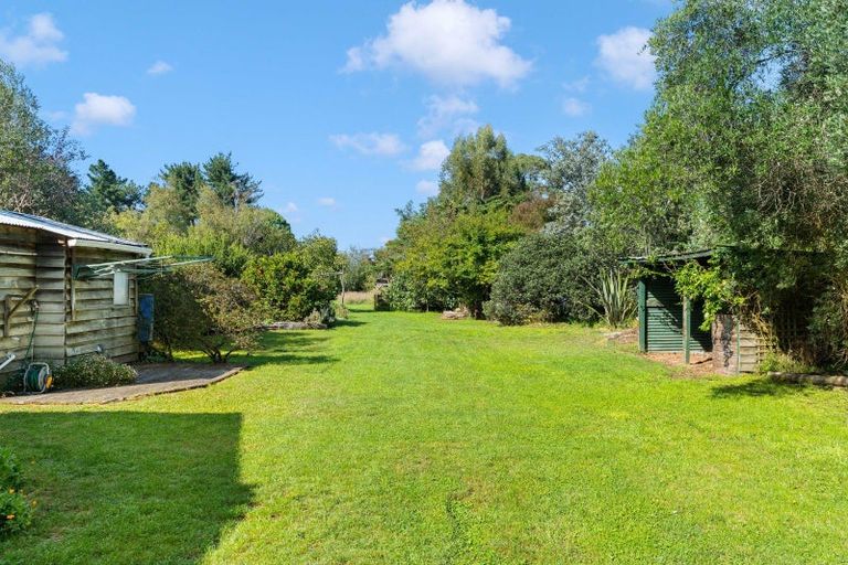 Photo of property in 24 Papawai Road, Greytown, 5712