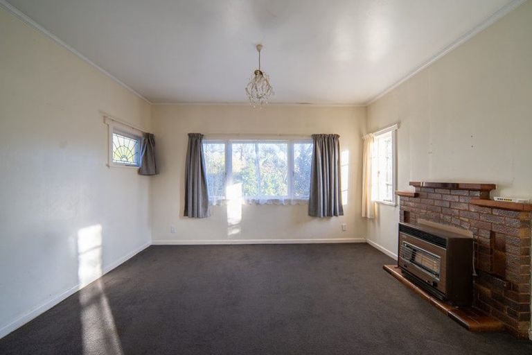 Photo of property in 8 Verel Street, Fairfield, Hamilton, 3214