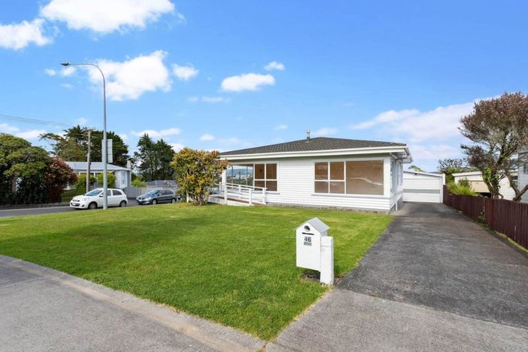 Photo of property in 46 Gloria Avenue, Te Atatu Peninsula, Auckland, 0610