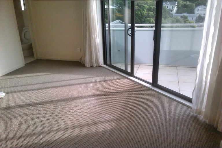 Photo of property in 42 Fairview Crescent, Kelburn, Wellington, 6012