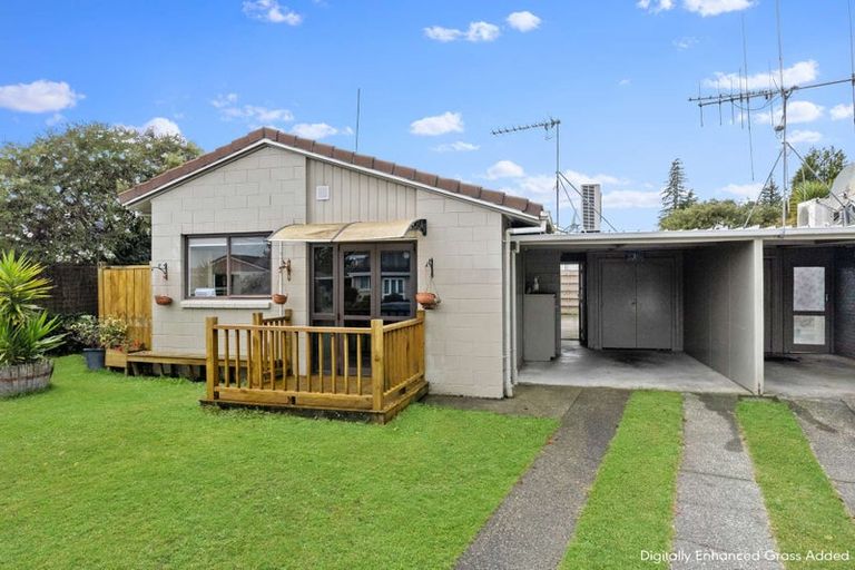 Photo of property in 28 Walnut Place, Tokoroa, 3420