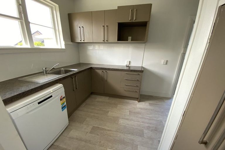 Photo of property in 3 Huia Street, Riccarton, Christchurch, 8041