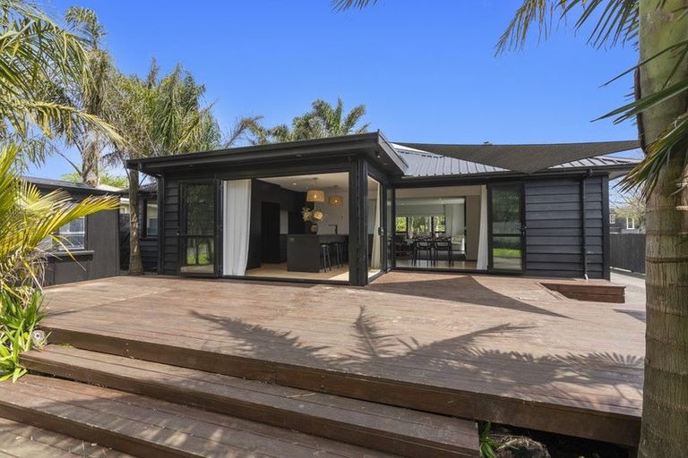 Photo of property in 145 Seaview Road, Westown, New Plymouth, 4310