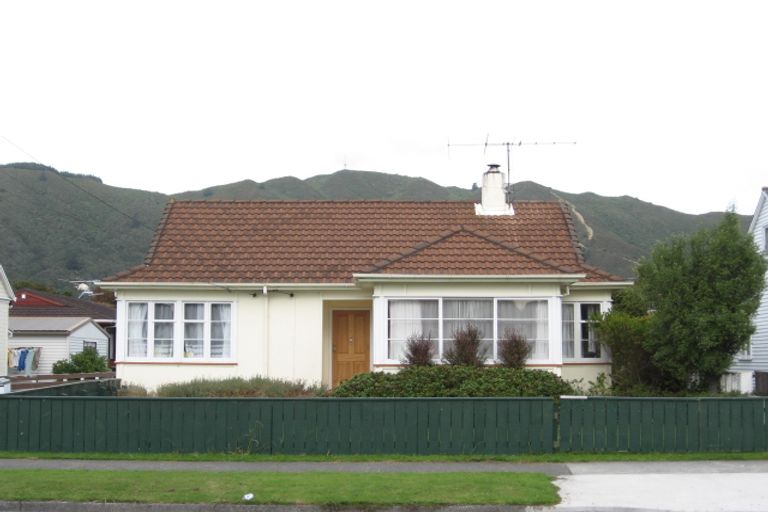 Photo of property in 18 Rata Street, Naenae, Lower Hutt, 5011