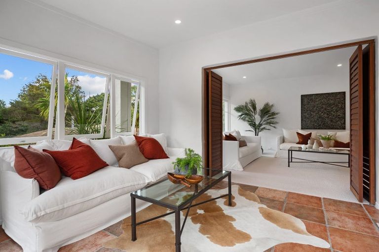 Photo of property in 194 Onewa Road, Birkenhead, Auckland, 0626