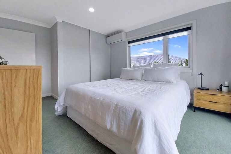 Photo of property in 2/53 Verran Road, Birkenhead, Auckland, 0626