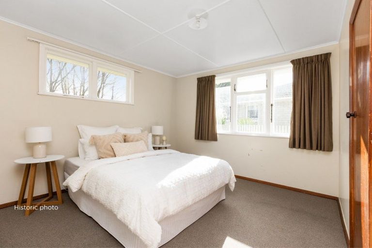 Photo of property in 80 Lipscombe Crescent, Havelock North, 4130