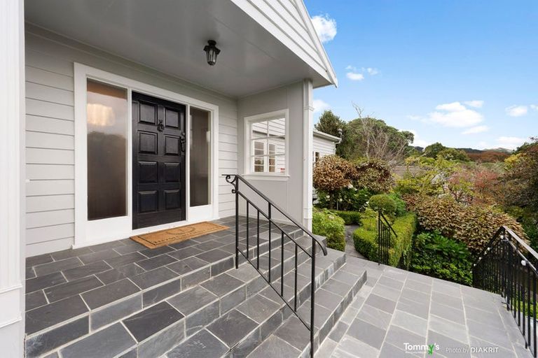 Photo of property in 1 Homewood Avenue, Karori, Wellington, 6012