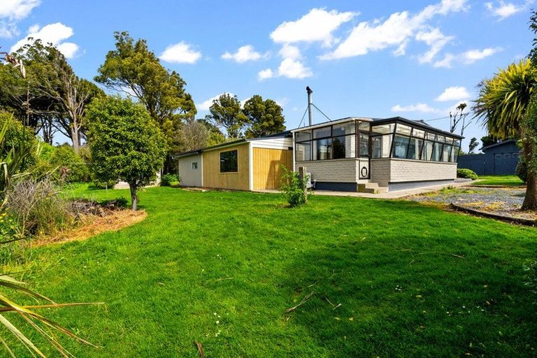Photo of property in 49 Ferry Road, West Plains, Invercargill, 9879