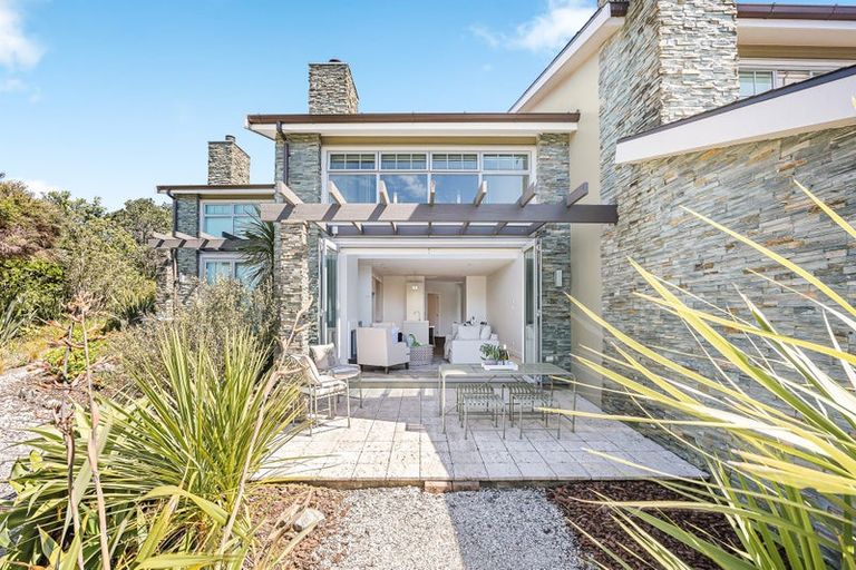 Photo of property in 6 Little Compton Mews, Snells Beach, 0920