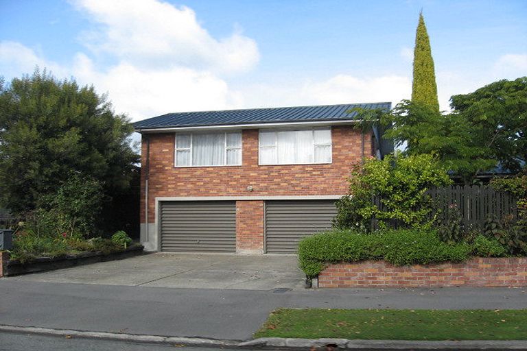 Photo of property in 23 Powell Crescent, Ilam, Christchurch, 8041