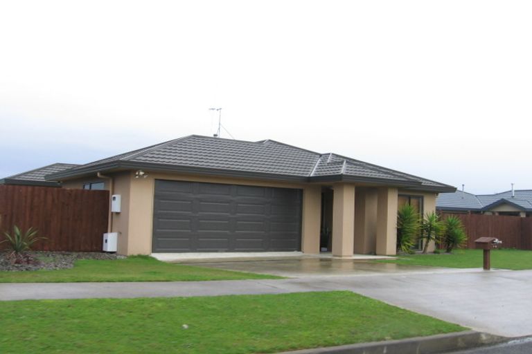 Photo of property in 79 Parnell Heights, Kelvin Grove, Palmerston North, 4414