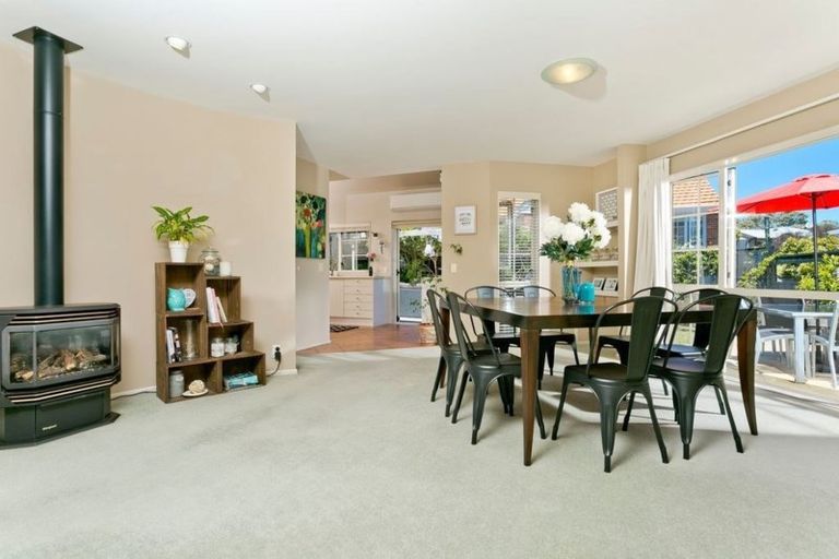 Photo of property in 2/48 Onepoto Road, Hauraki, Auckland, 0622