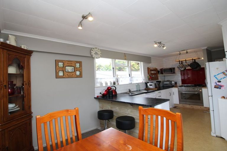 Photo of property in 19 Island View Road, Western Heights, Rotorua, 3015