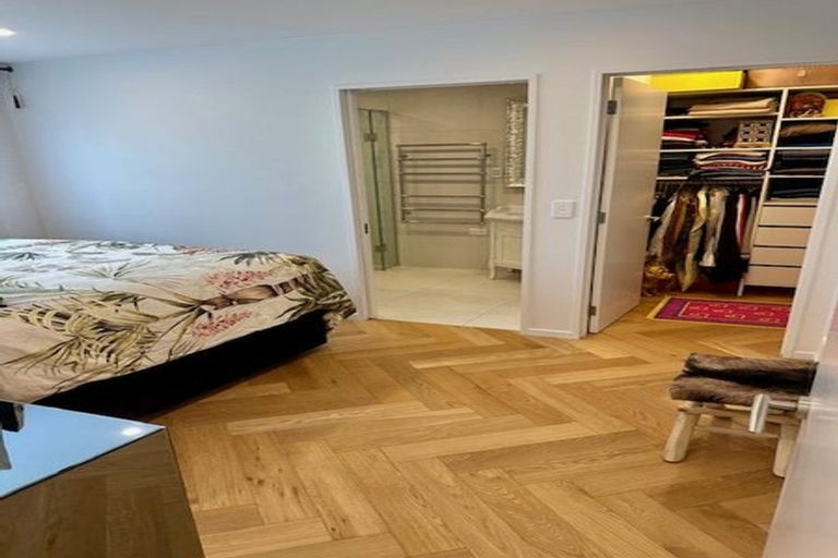 Photo of property in 1 Manaia Place, Mairangi Bay, Auckland, 0630