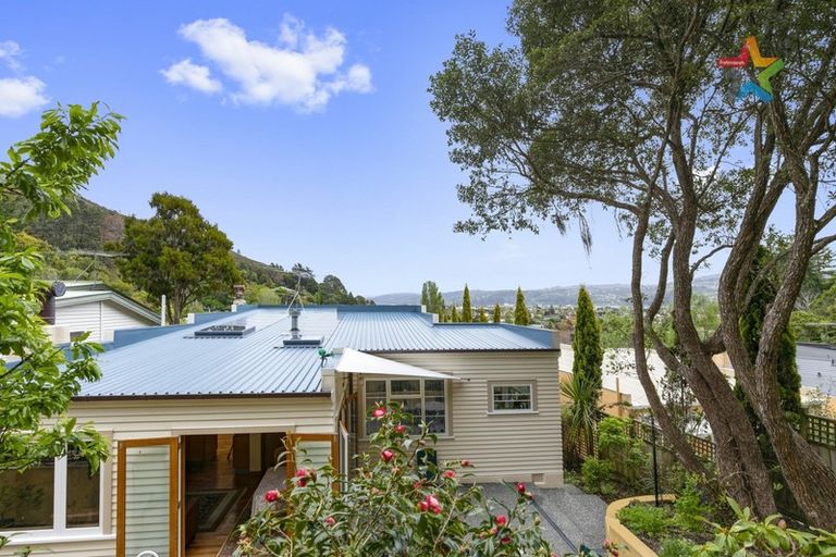 Photo of property in 69 Norton Park Avenue, Fairfield, Lower Hutt, 5011