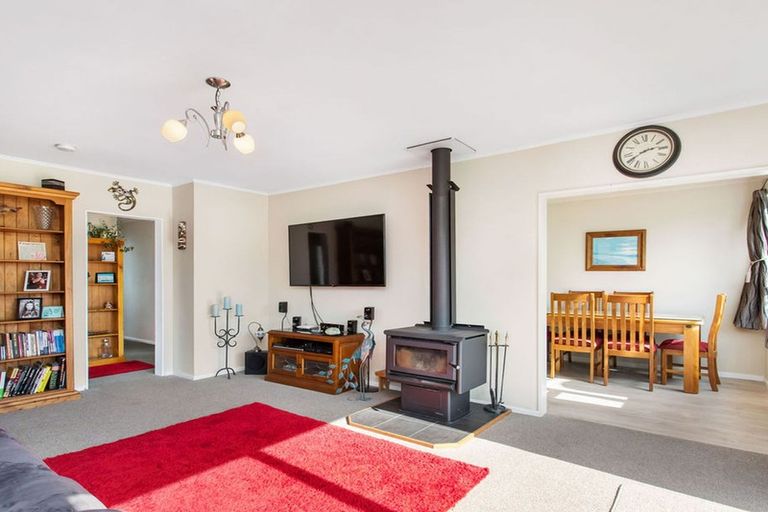 Photo of property in 39 Sandown Crescent, Aranui, Christchurch, 8061