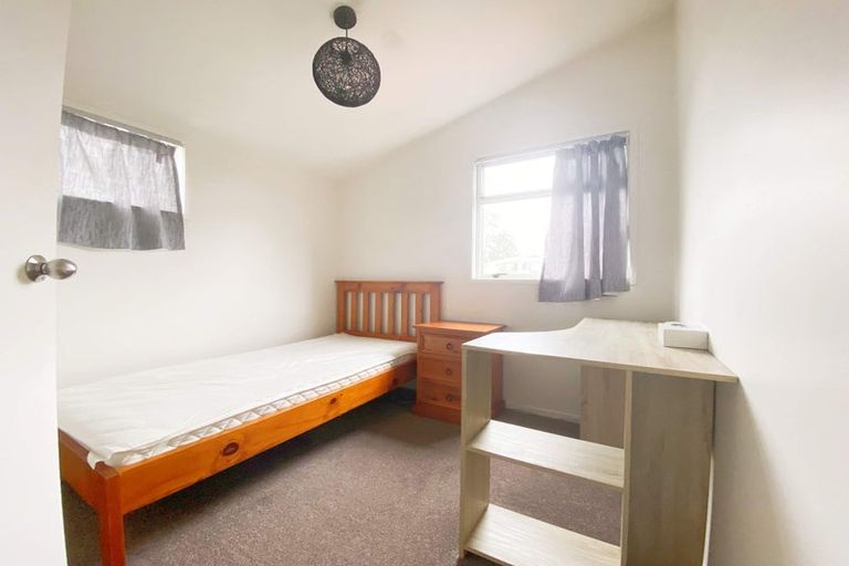 Photo of property in 131i St Georges Road, Avondale, Auckland, 0600