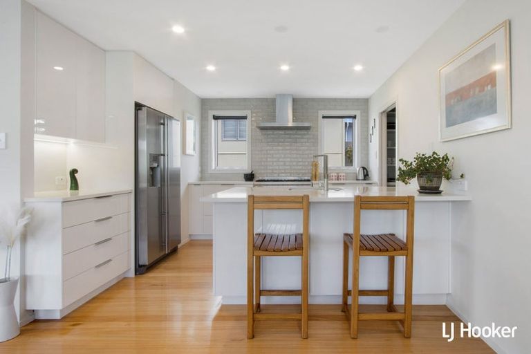 Photo of property in 7 Wallnutt Avenue, Waihi Beach, 3611