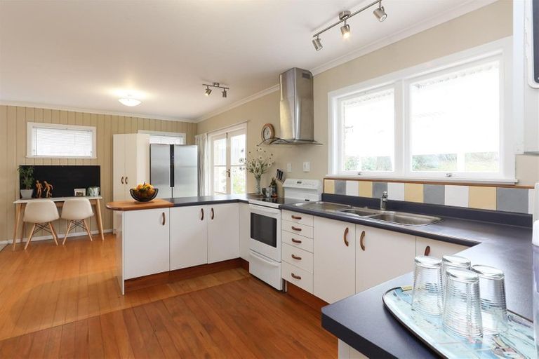 Photo of property in 24 Melrose Avenue, Owhata, Rotorua, 3010