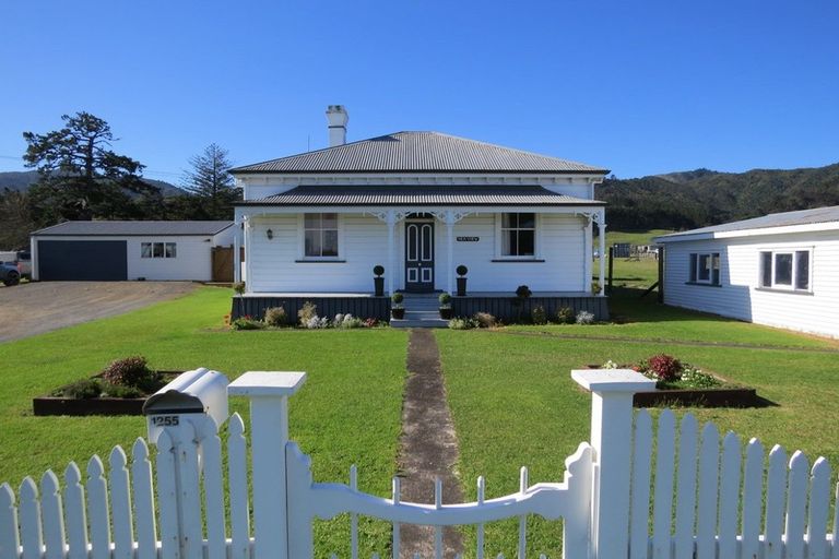 Photo of property in 1255 Tiki Sh25 Road, Coromandel, 3506