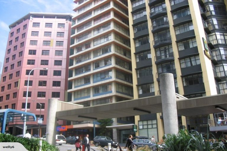 Photo of property in Terrace Tower Apartments, 126 The Terrace, Wellington Central, Wellington, 6011